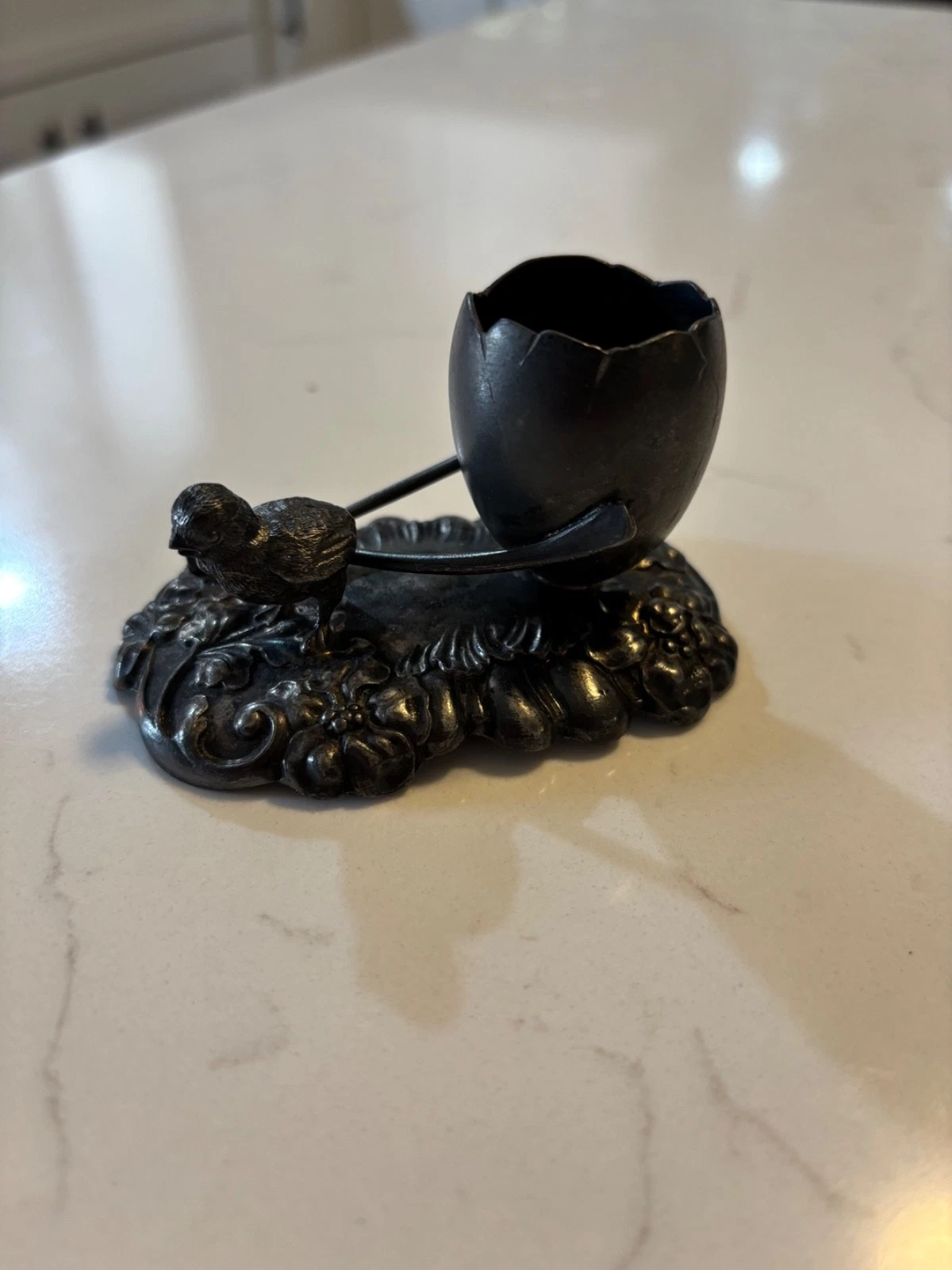 Pairpoint chick figural toothpick holder. 3787