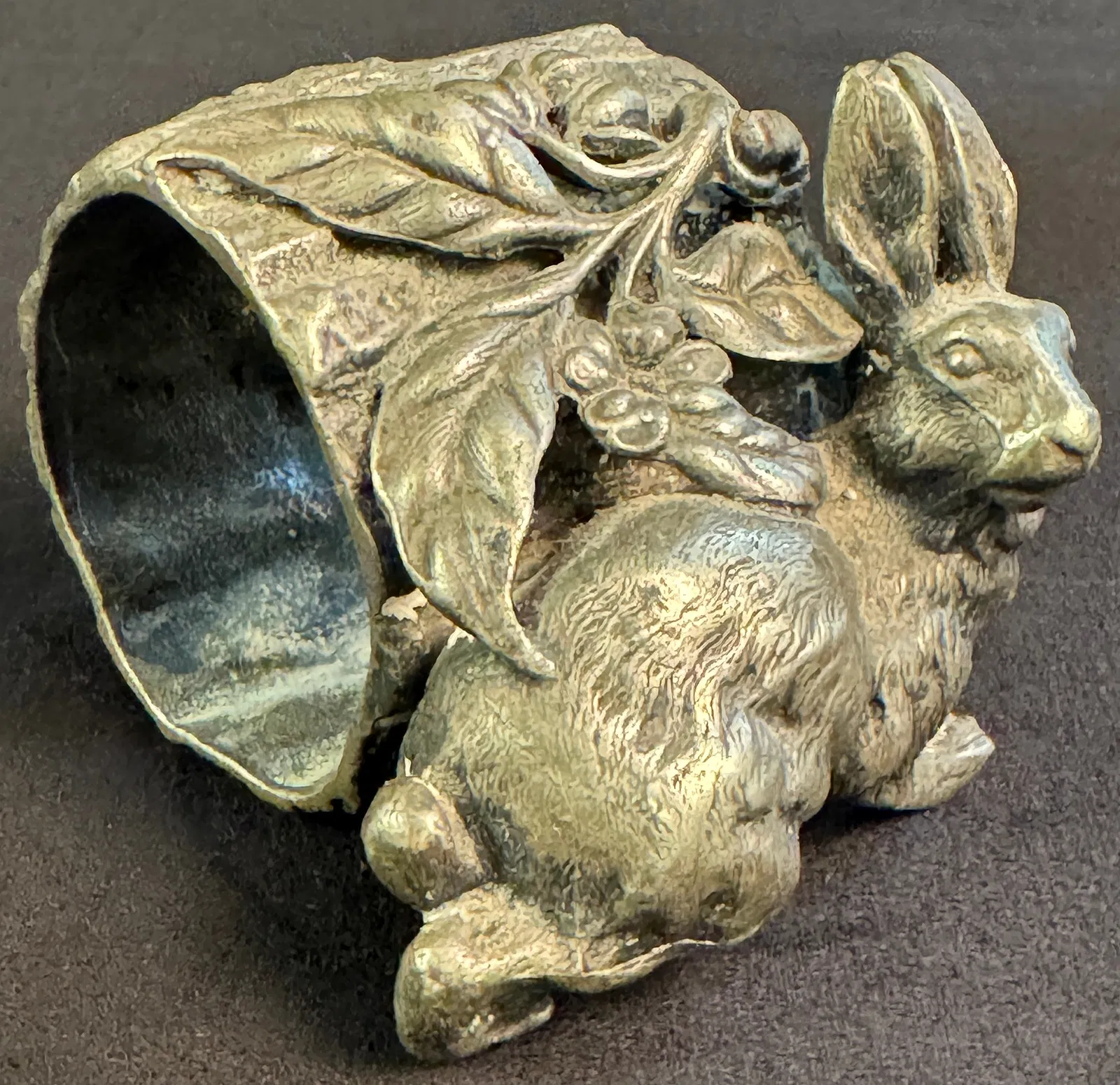 rabbit figural napkin ring with log and leaves. Simpson Hall Miller & Co 210